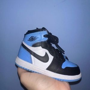 NIKE AIR JORDAN HIGH UNIVERSITY BLUE